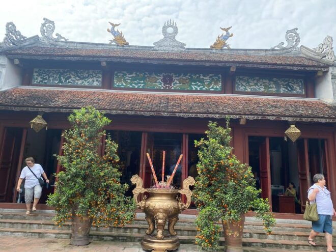 Walking Tour in Hanoi Old Quarter - Exploring Hanois Old Quarter