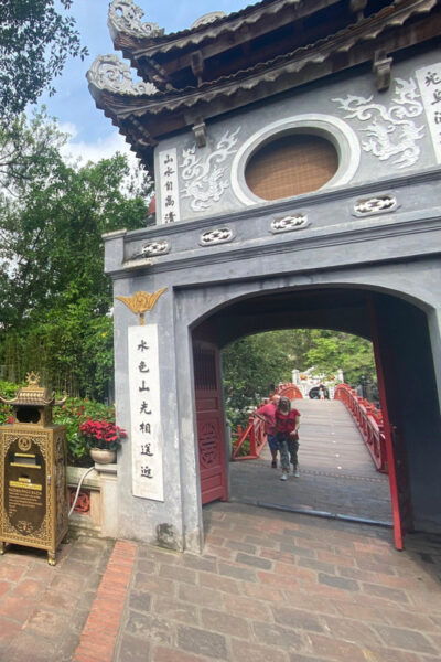 Walking Tour in Hanoi Old Town - Local Cuisine to Try