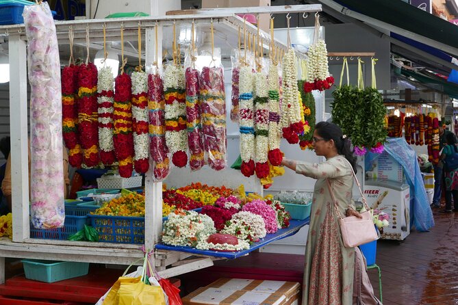 Walking Tour in Little India Singapore - Exploring the Colorful Streets of Little India