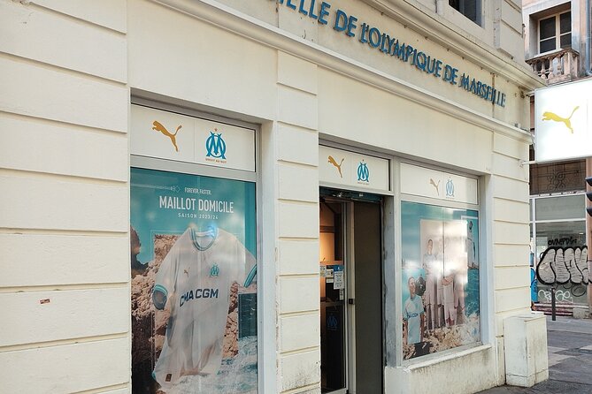 Walking Tour in Marseille With Local Experiences - Itinerary