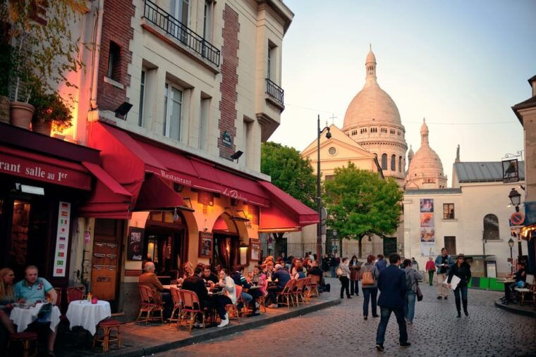 Walking Tour in Paris Montmartre With Tastings and Stories - Cultural Insights