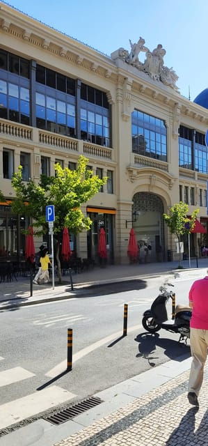 Walking Tour in Porto with Unique Polaroid Photos as a Gift - Who Will Love This Tour?