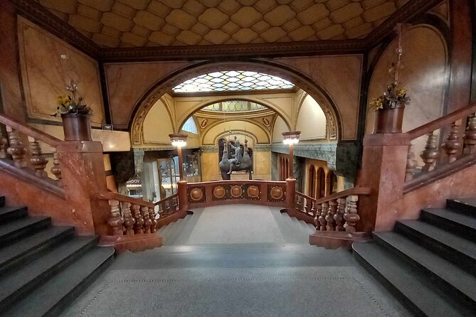 Walking Tour in Prague With Local Historian - Participants Limit and Cancellation Policy