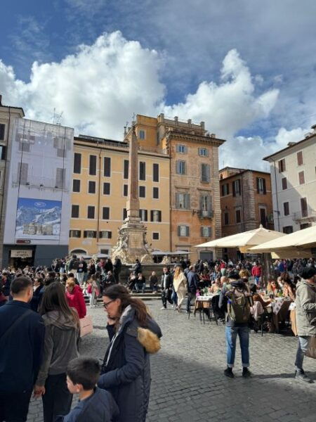 Walking Tour in Rome: Romes Squares and Fountains - Directions to Piazza Di Spagna