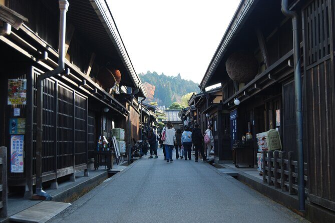 Walking Tour in Takayama Old Town and Historic Streets - The Sum Up