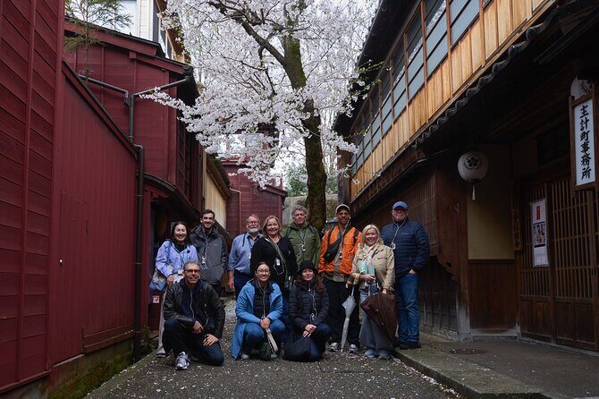 Walking Tour in the Geiko Districts - An In-Depth Look at the Tour Experience