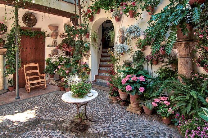 Walking Tour in the Patios of Cordoba - Pricing and Guarantee