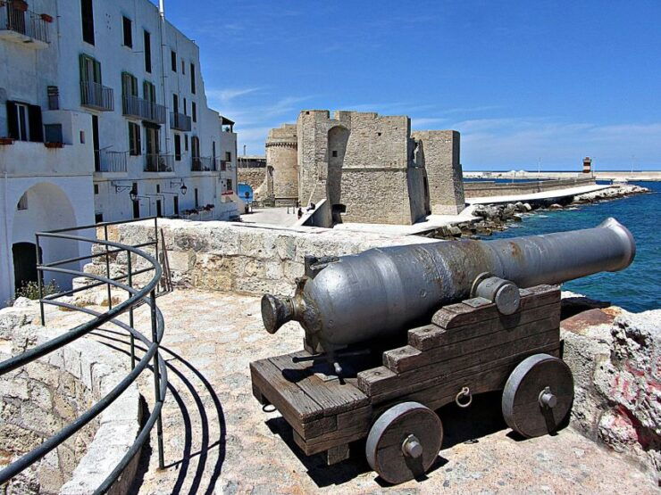 Walking Tour In The Wonderful Monopoli - Experience Monopolis Old-World Charm
