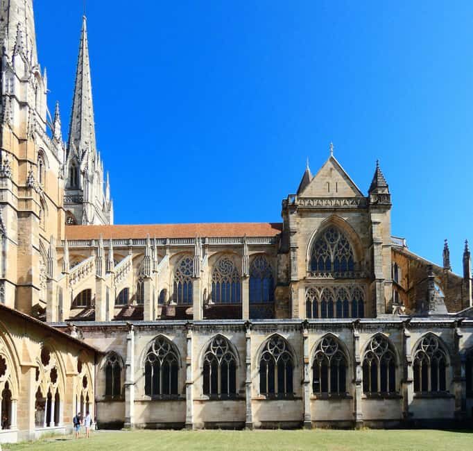 Walking tour of Bayonne history and curiosities - Practical details and value for travelers