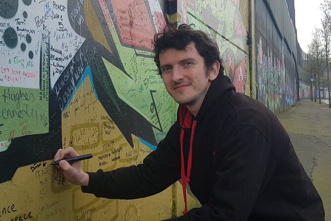 Walking Tour of Dublin In English - Famous Streets and Neighborhoods