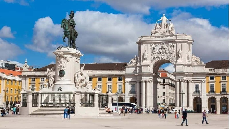 Walking tour of Lisbon: Journey through Portuguese heritage - Panoramic Views and Cultural Insights  