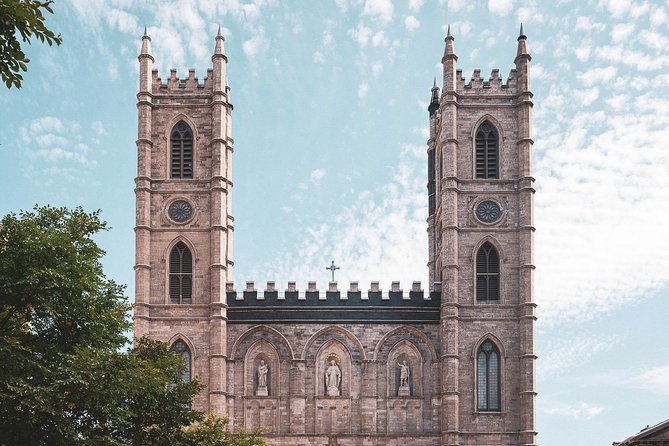 Walking Tour of Old Montreal - 16/42 Tours - Pricing and Booking Details