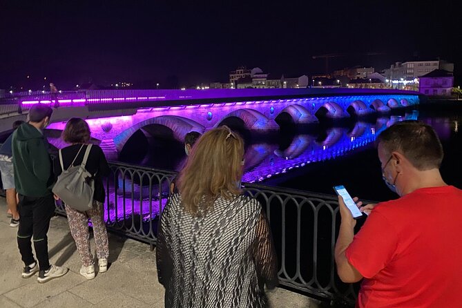 Walking Tour of the Illuminated Bridges of Pontevedra - Language and Group Size