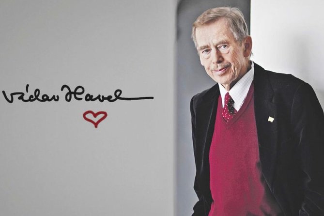 Walking Tour of the Top 10 Sights in Prague - Petřín Hill