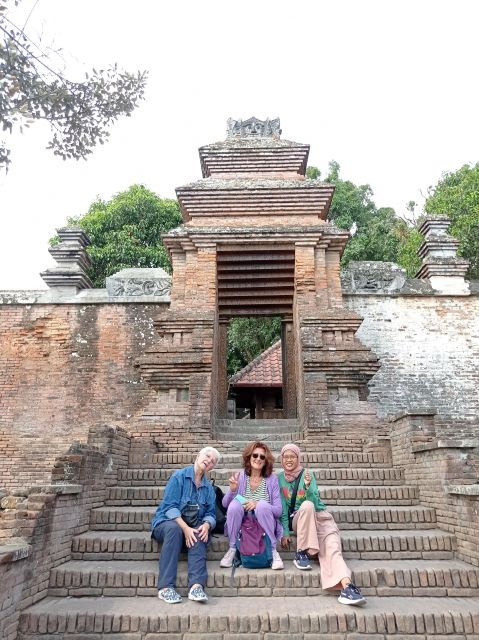 Walking Tour of Yogyakarta's Oldest Neighbourhood - Tour Duration and Experience