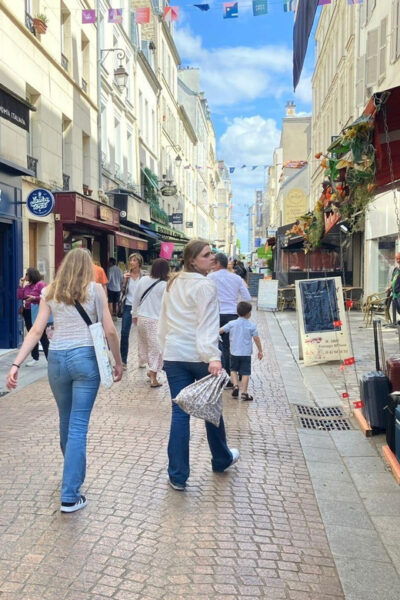 Walking Tour Paris With Your Own Ai-Guide on Your Mobile - Important Considerations