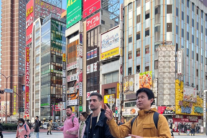 Walking Tour Through Shinjuku Neighborhoods - Tips for Exploring Shinjuku