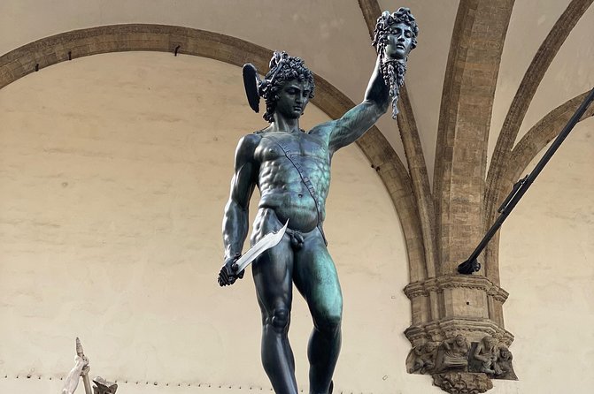 Walking Tour Trough Renaissance Secrets in Florence - Medici Family Influence