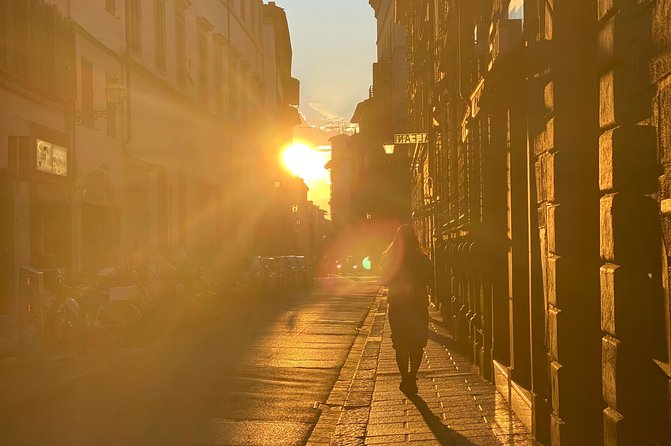 Walking Tour Trough Renaissance Secrets in Florence - Gelato Treat