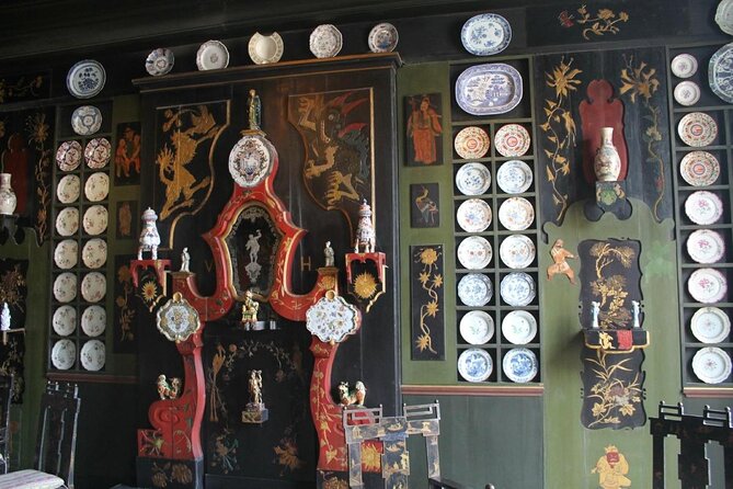 Walking Tour With Private Guide Marais and Its Mansions Pastry 2h - Good To Know