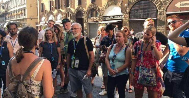 Walking Tour With Wine Tasting in Florence - Activity Details