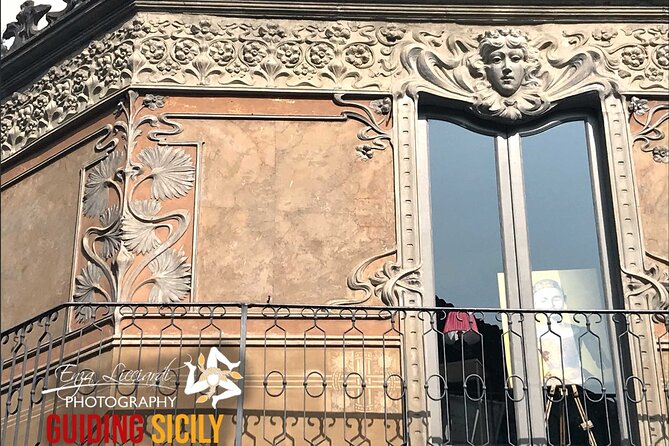 Walkingtour CATANIA - Discovering the City of Lava With a Licensed Guide - Meeting and Pickup