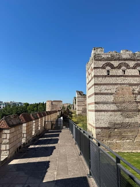 Walls of Contantinople and Byzantine Palace Tour - Discovering the Walls of Constantinople