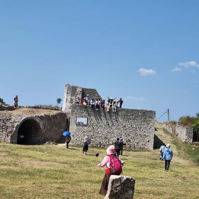 "Wander Berat: The City of a Thousand Windows" - by 1001 AA - Practical Tips for Travelers