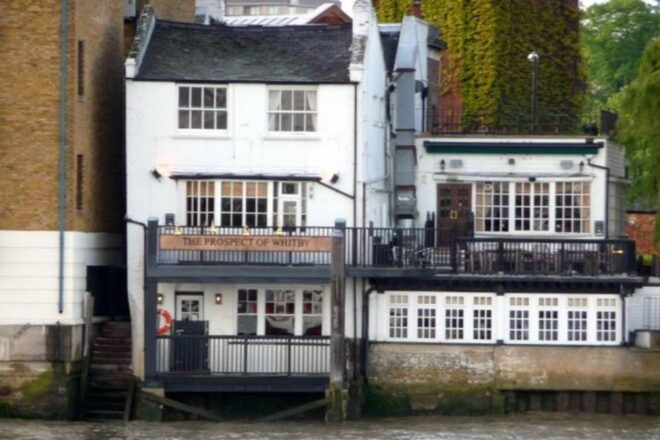 Wapping and the Old London Docks: a Self-Guided Audio Tour - Full Description
