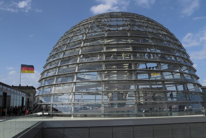 Warnemuende Shore Excursion: Berlin Private Sightseeing Tour From Rostock - Tour Overview