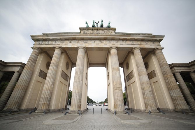 Warnemuende Shore Excursion: Private Berlin Tour - Tour Overview and Itinerary