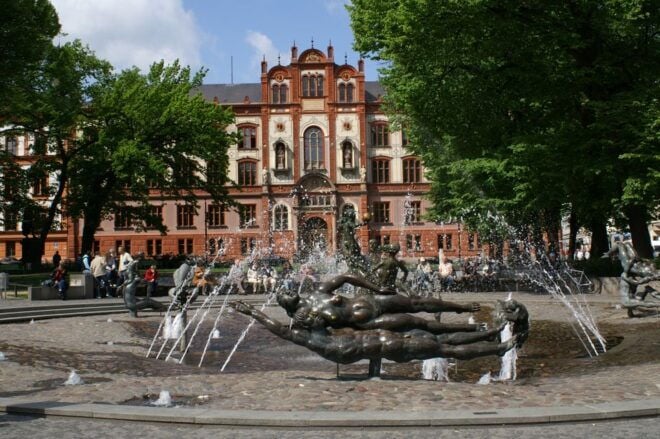 Warnemünde & Rostock: Half-Day Shore Excursion - Full Description