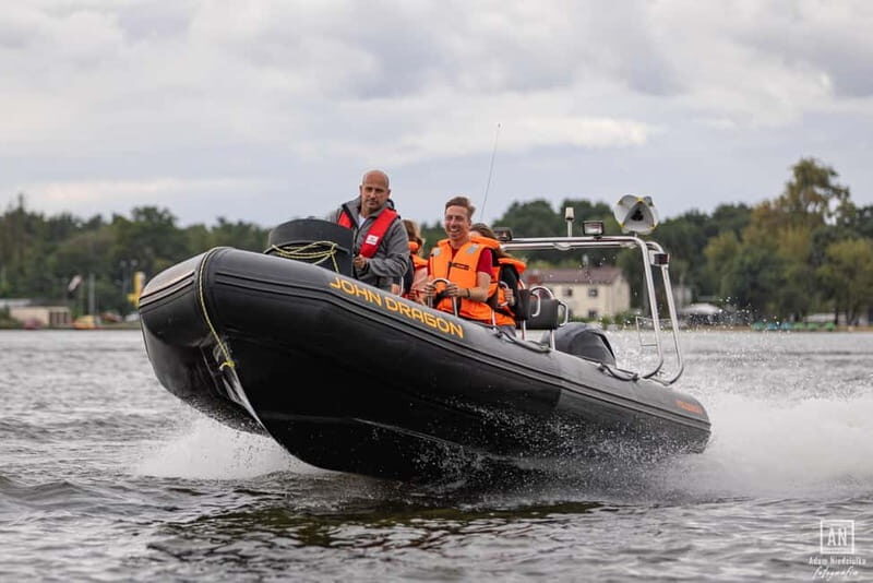Warsaw: Adrenaline Ride on the Vistula River (Wisa) - Good To Know