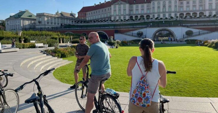 Warsaw: Biking Through Highlights - Cycling Along the Vistula River