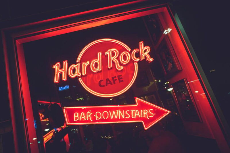 Warsaw: Burger menu at Hard Rock Cafe with Skip-the-Line - Introduction