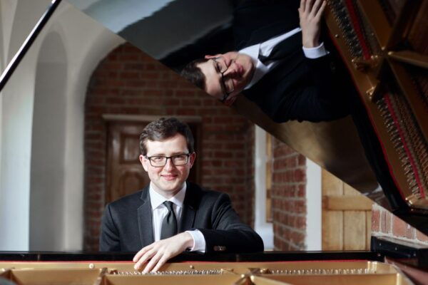 Warsaw: Chopin Concert in the Old Town - Attending the Concert