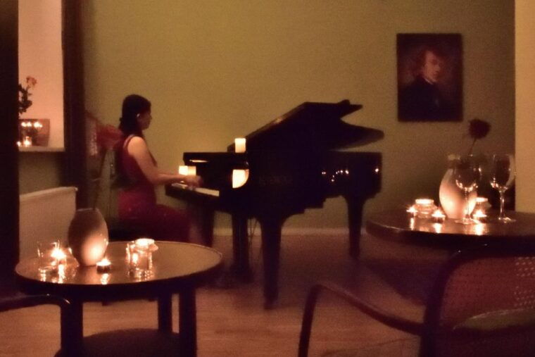 Warsaw Concert: Chopin  Painted by Candlelights with Wine - In a Nutshell