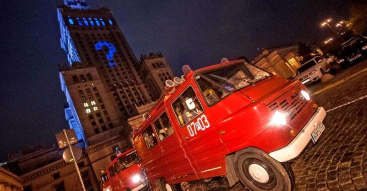 Warsaw: Evening History and Pubs Tour by Retro Minibus - Experience Highlights
