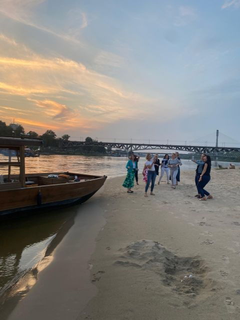 Warsaw: Evening Vistula Cruise with Welcome Drink - Good To Know