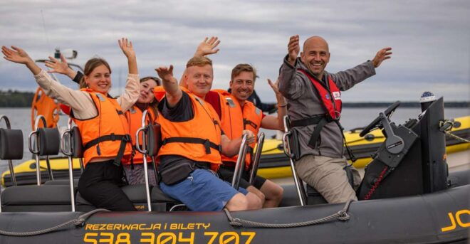 Warsaw: Exciting, Fast Motorboat Cruise on the Vistula River - Speed and Pricing