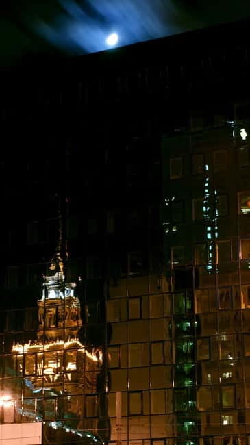 Warsaw: Exclusive city tour with photo session - The Sum Up