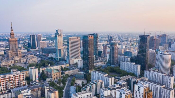 Warsaw: Express Walk With a Local in 60 Minutes - Experience Highlights