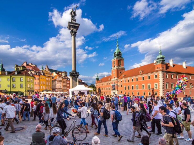 Warsaw: Highlights Private Tour in Nysa 522 - Commemorating Warsaws History