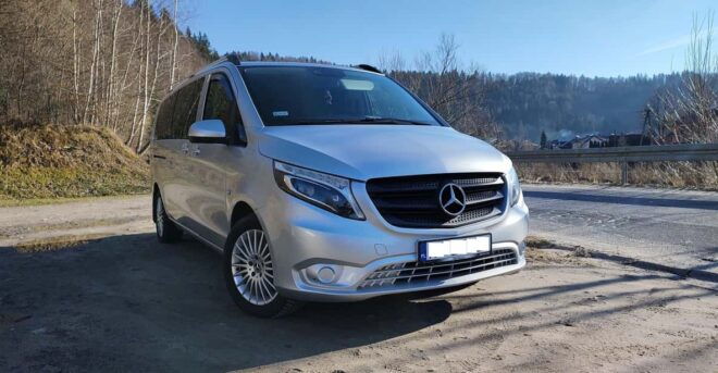 Warsaw - Krakow: Premium-Class Private Airport Transfer - Transfer Availability