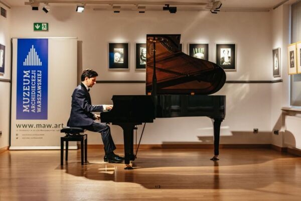 Warsaw: Live Chopin Piano Concert - Meeting Point and Amenities