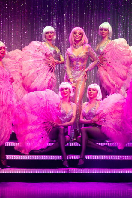 Warsaw: Live Show at Sabat Theatre - Theatrical Artistry