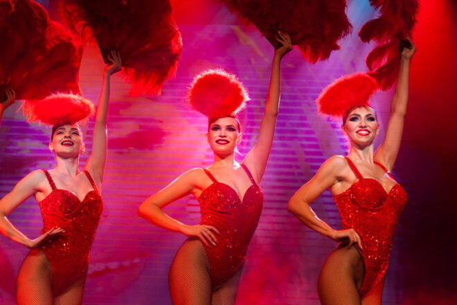Warsaw: Live Show at Sabat Theatre - Recommended Attire
