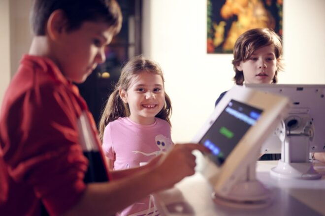 Warsaw: Museum World of Illusion Entry Ticket - Language Support