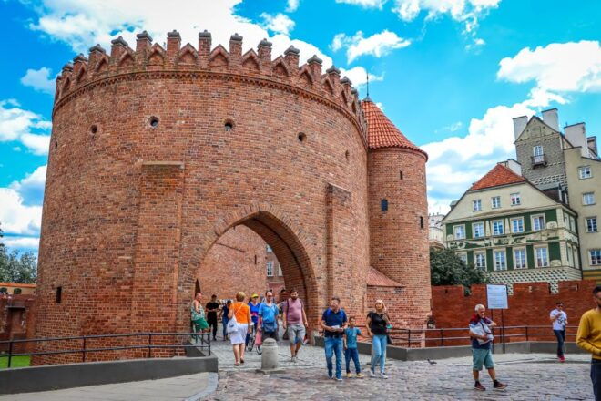 Warsaw: Old Town Highlights Walking Tour in English - Historical Insights