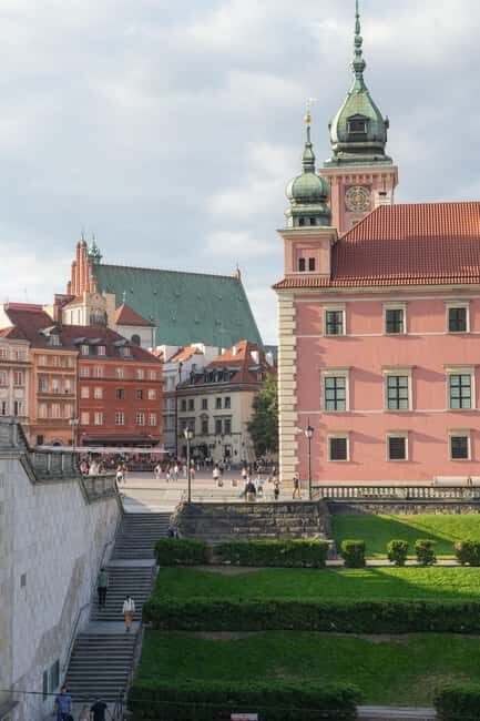 Warsaw: Old Town Walking Tour with Vistula River Cruise - Why This Tour Works Well